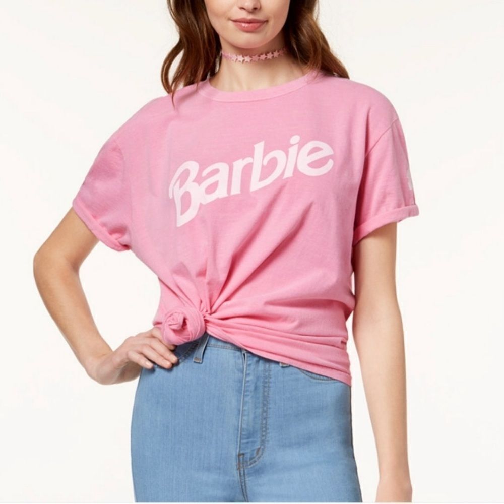 NWT Barbie Graphic Pink  T-shirt Sz Large